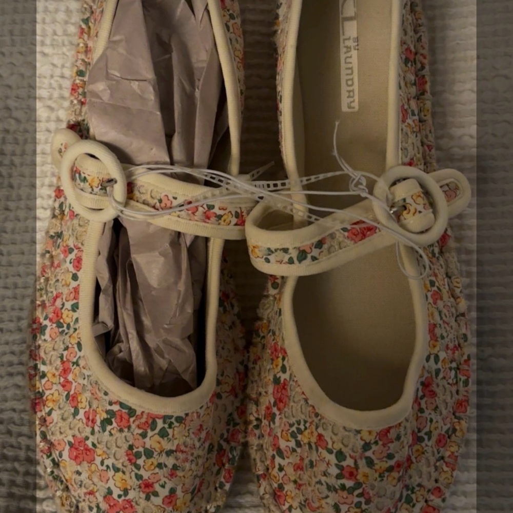 CL by Laundry Floral Mary Jane Flats